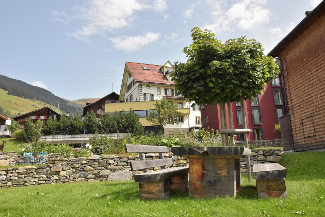 Hotel Vallatscha Curaglia Exterior foto
